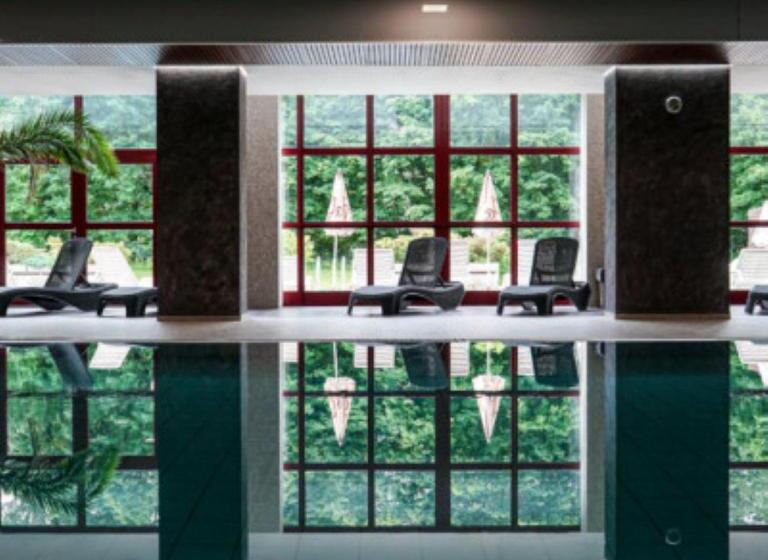 בית מלון כפרי Belaria Resort   Wellness, Bazén