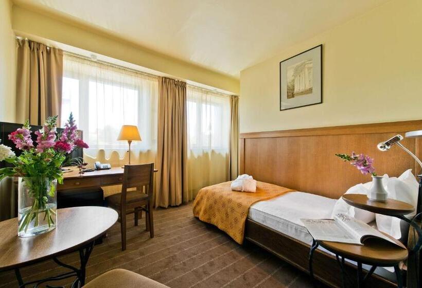 هتل Best Western Vilnius
