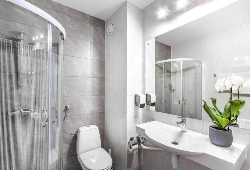 فندق Go Carcow Resort