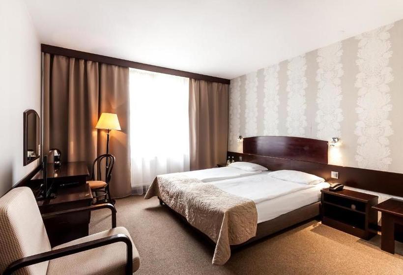 فندق Go Carcow Resort