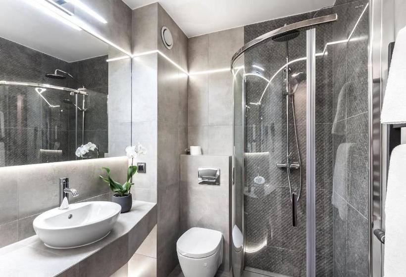 فندق Go Carcow Resort