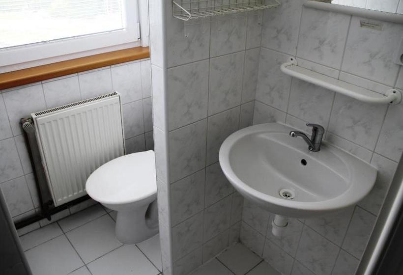 فندق Dom Techniky