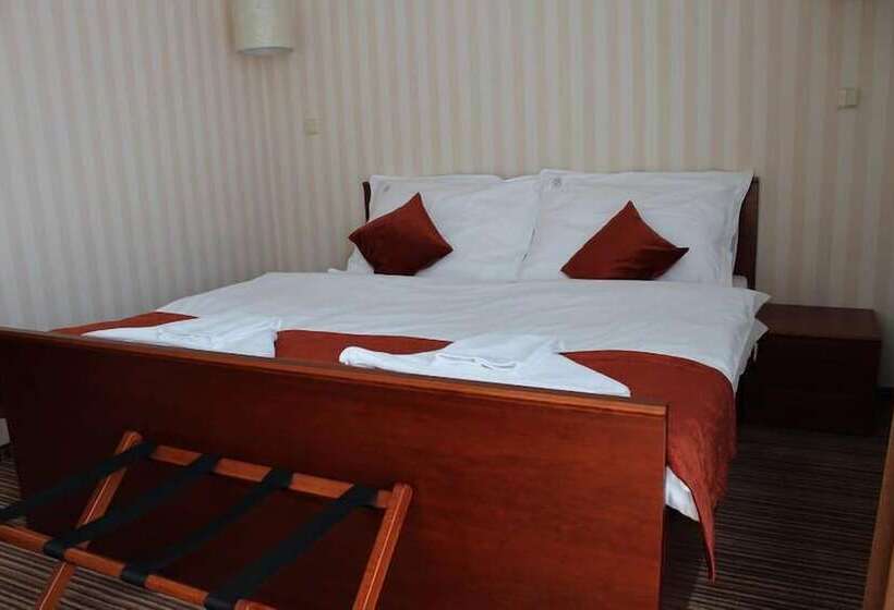 בית מלון כפרי Encian