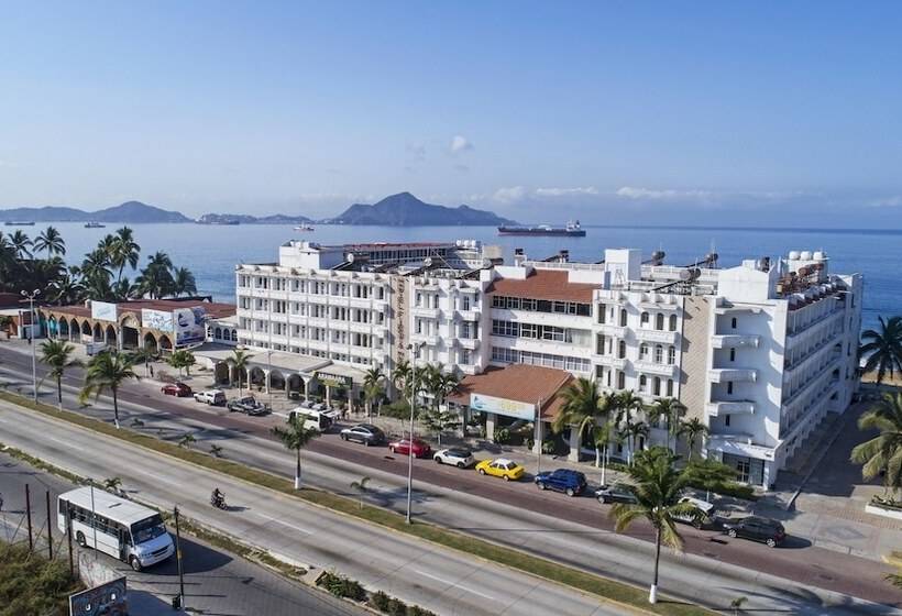 فندق Fiesta Mexicana