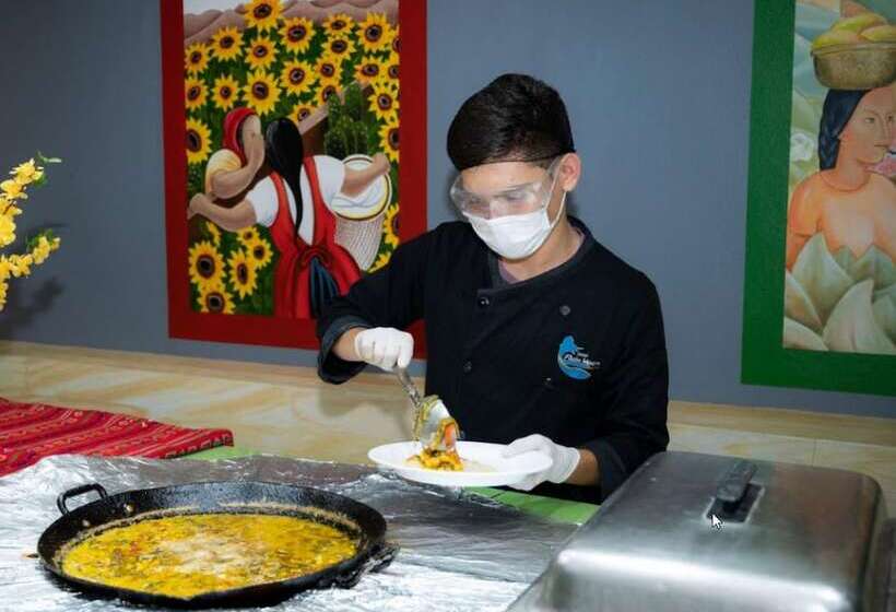 هتل Fiesta Mexicana