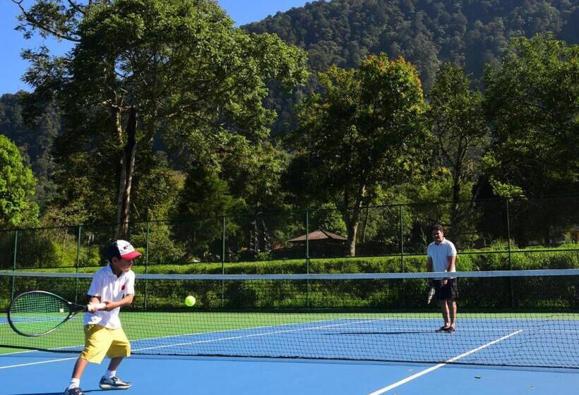 בית מלון כפרי Handara Golf & Resort Bali