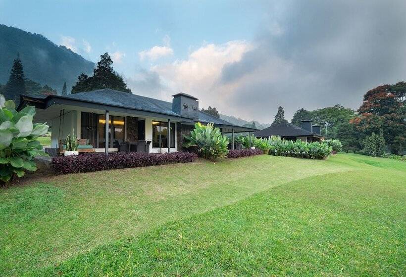 בית מלון כפרי Handara Golf & Resort Bali