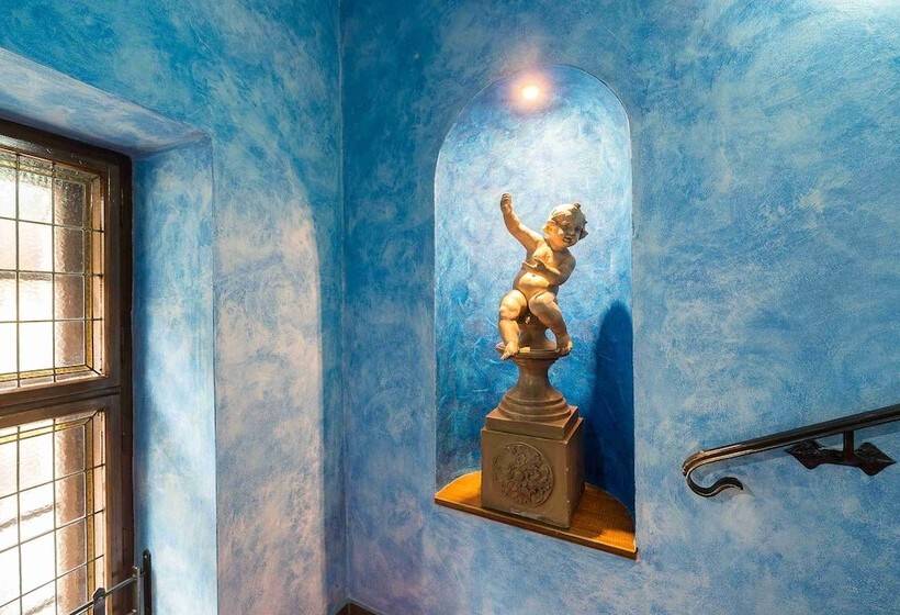 Pytloun Old Armoury Hotel Prague, Stará Zbrojnice