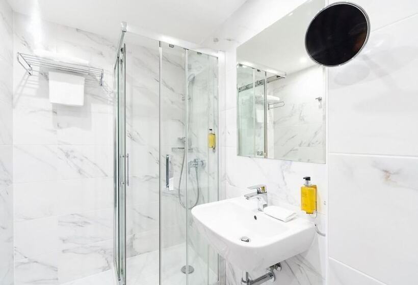 Pytloun Old Armoury Hotel Prague, Stará Zbrojnice