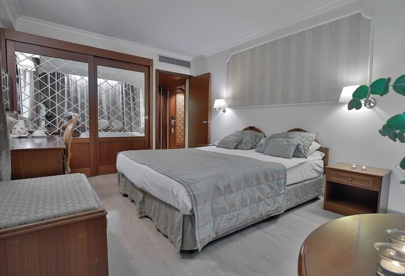 Odysseia Hotel Kapetanios