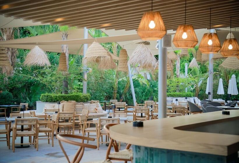 Odysseia Hotel Kapetanios