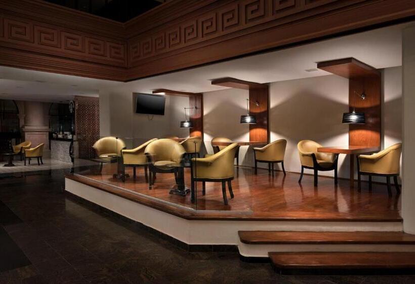 בית מלון כפרי Krystal Monterrey