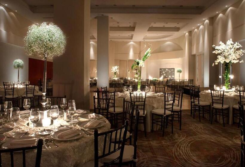 בית מלון כפרי Krystal Monterrey