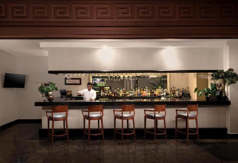 בית מלון כפרי Krystal Monterrey