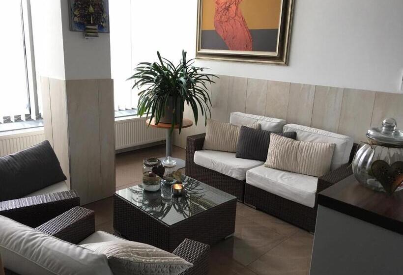 Отель Limba Ctt