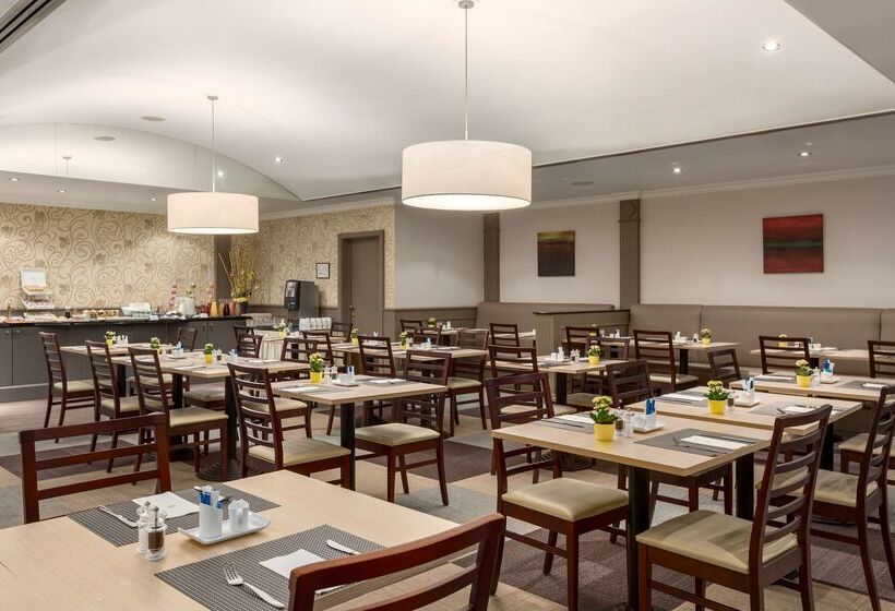 בית מלון כפרי NH Brussels Carrefour De L’europe