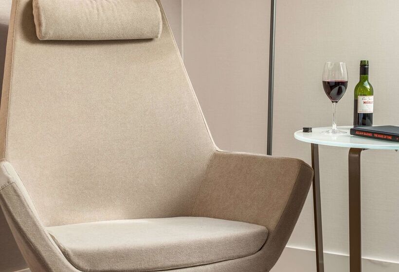 Отель NH Collection Brussels Grand Sablon