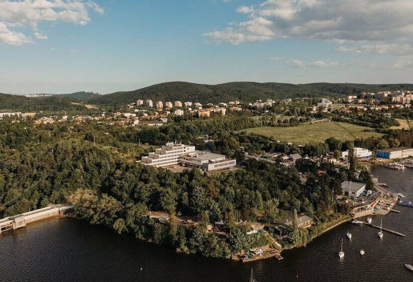 هتل Orea Resort Santon Brno