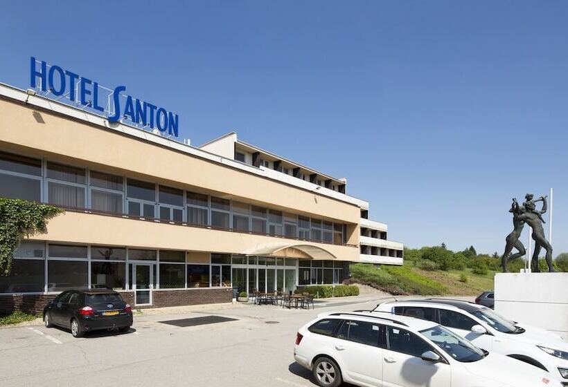 ホテル Orea Resort Santon Brno