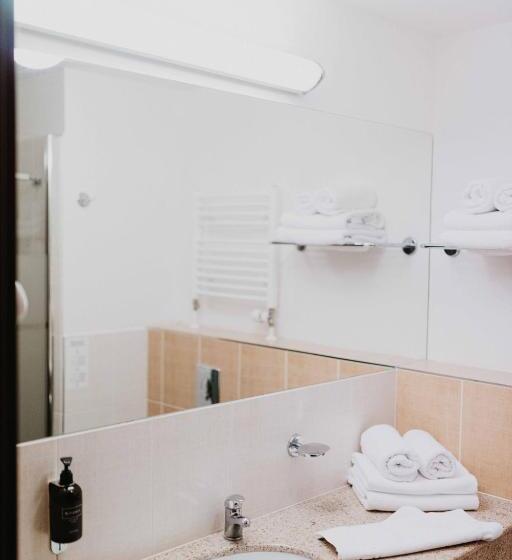 فندق Orea Resort Sklář Harrachov