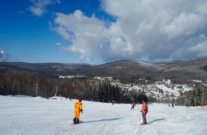 فندق Orea Resort Sklář Harrachov