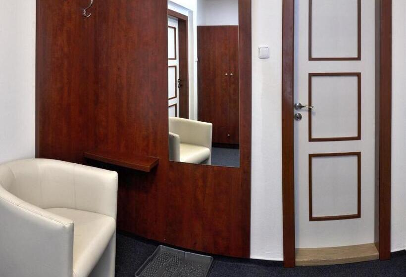 هتل Pension Pod Věží