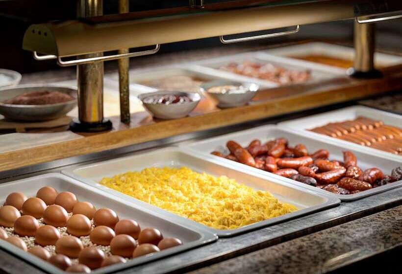 Pinia Hotel & Resort