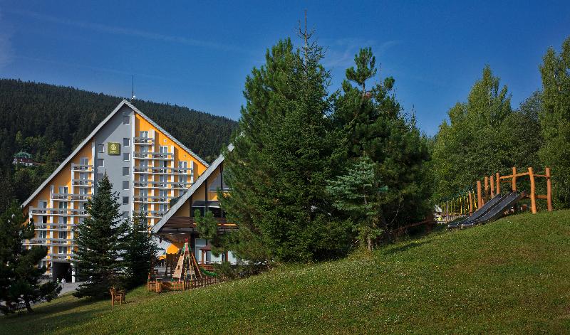 Pinia Hotel & Resort