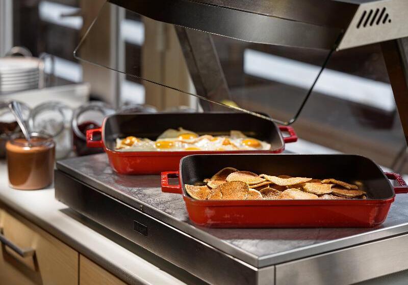 Pinia Hotel & Resort