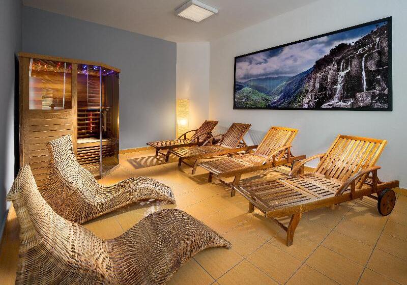 Pinia Hotel & Resort