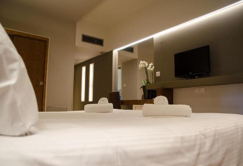 Rodon Hotel And Resort