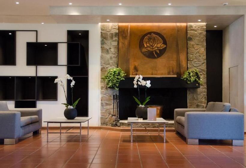 Rodon Hotel And Resort