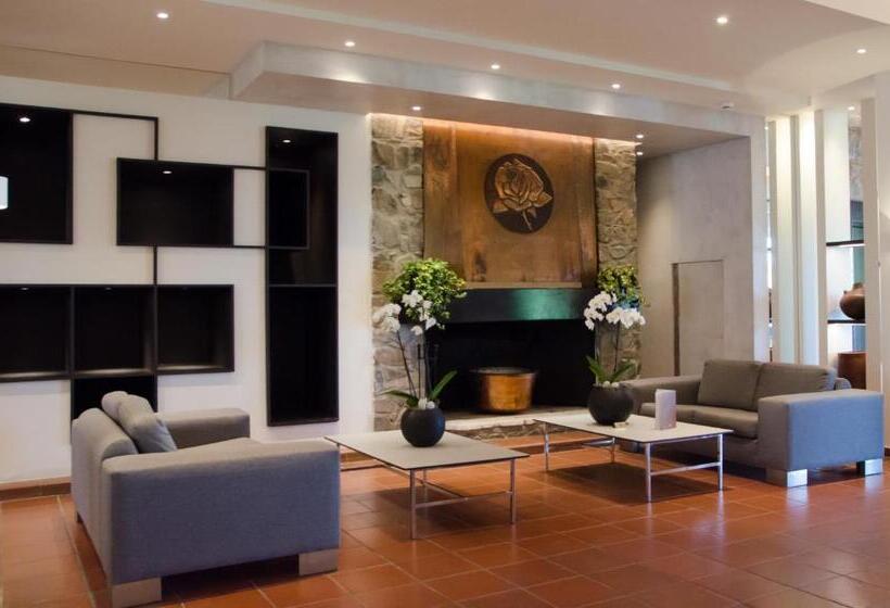 Rodon Hotel And Resort