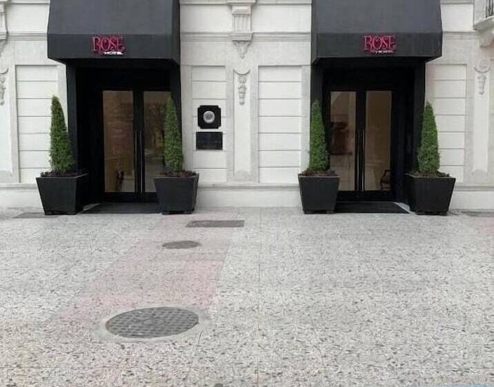 ホテル Rose