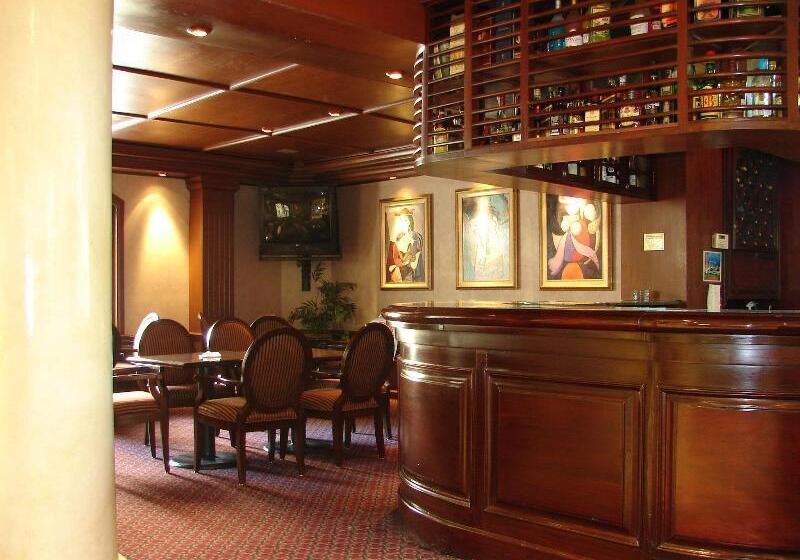 Отель Safi Royal Luxury Centro