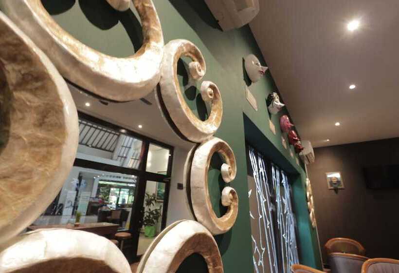 酒店 Santika Cirebon