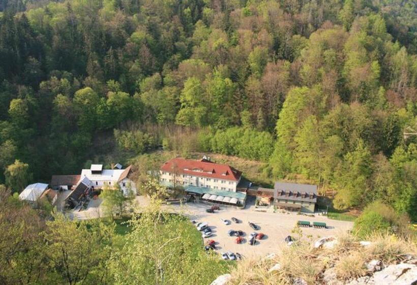 酒店 Skalní Mlýn