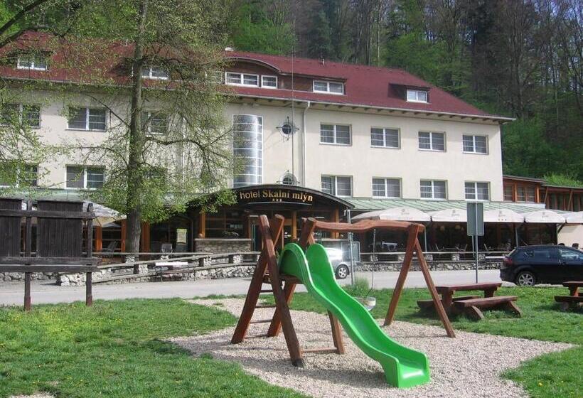 酒店 Skalní Mlýn