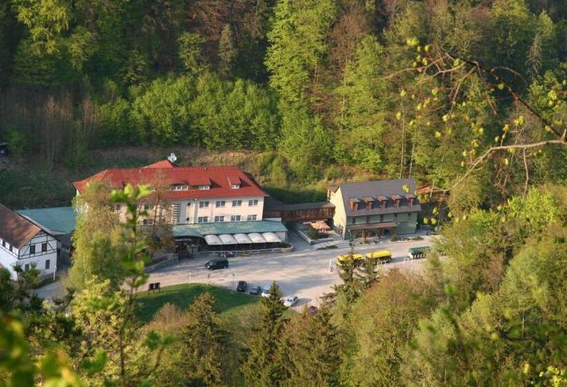 酒店 Skalní Mlýn