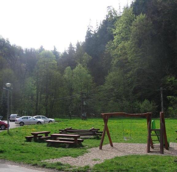 酒店 Skalní Mlýn