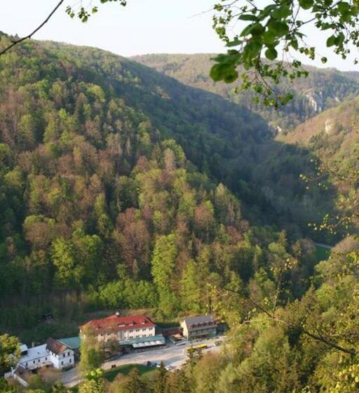 酒店 Skalní Mlýn