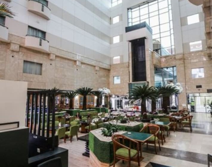 Surabaya Suites Hotel Powered By Archipelago