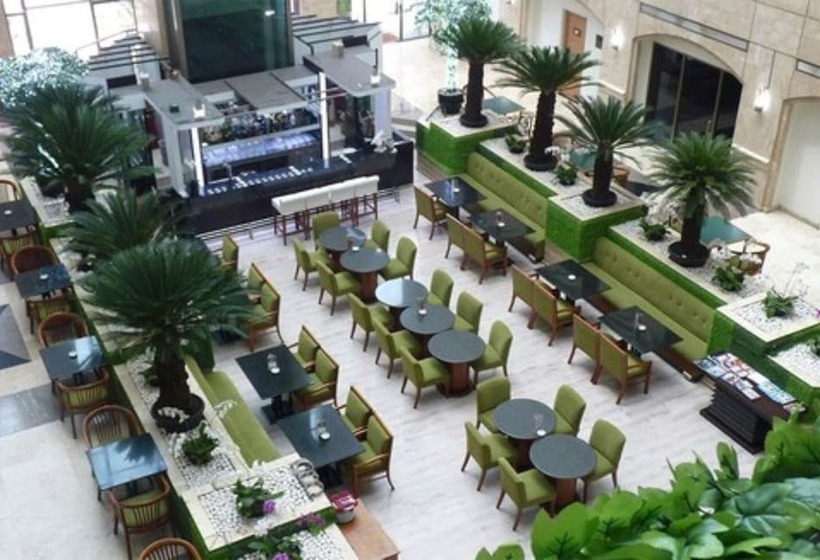 Surabaya Suites Hotel Powered By Archipelago