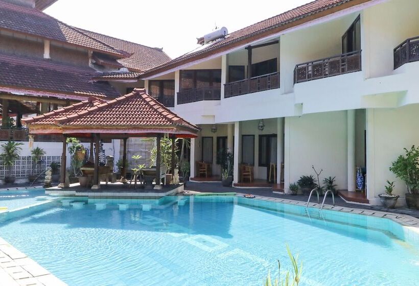 酒店 The Flora Kuta Bali