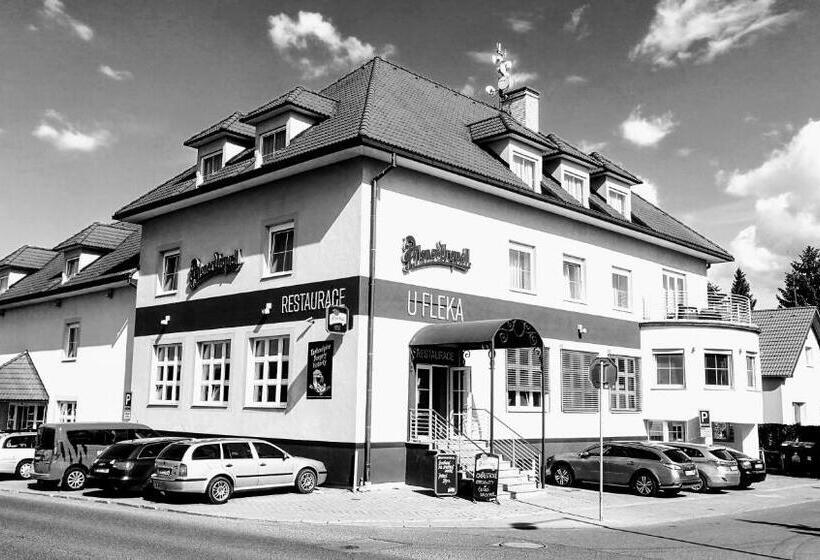 Hotel Tulipan Pruhonice