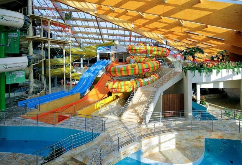 Hotel Tulipan Pruhonice