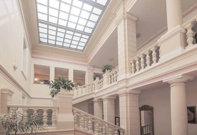 ホテル Zlatá Hvězda