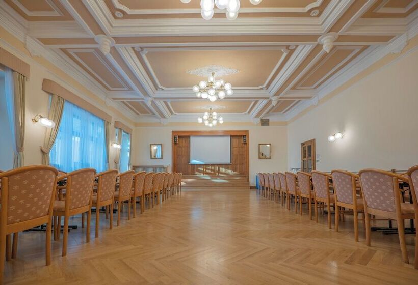 ホテル Zlatá Hvězda