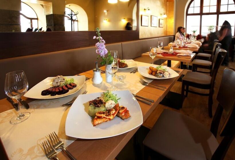 هتل Zlatá Hvězda