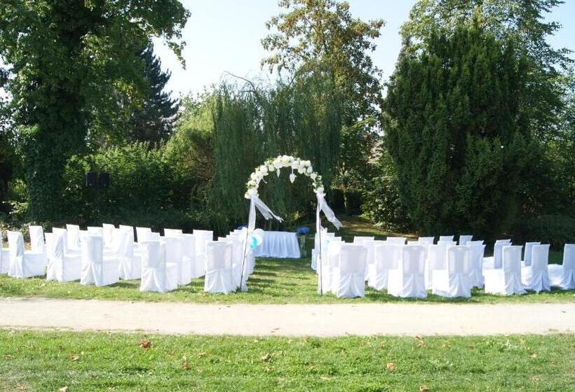 בית מלון כפרי Zámek Velká Bystřice